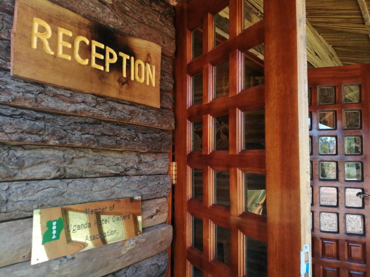 Murchison Backpackers Masindi Kültér fotó