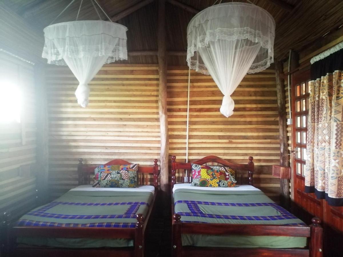 Murchison Backpackers Masindi Kültér fotó
