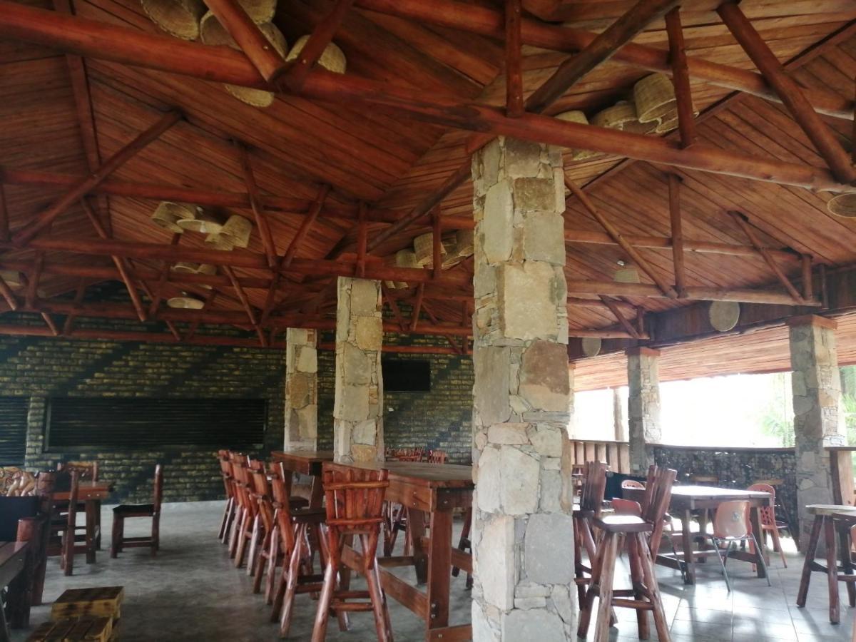Murchison Backpackers Masindi Kültér fotó